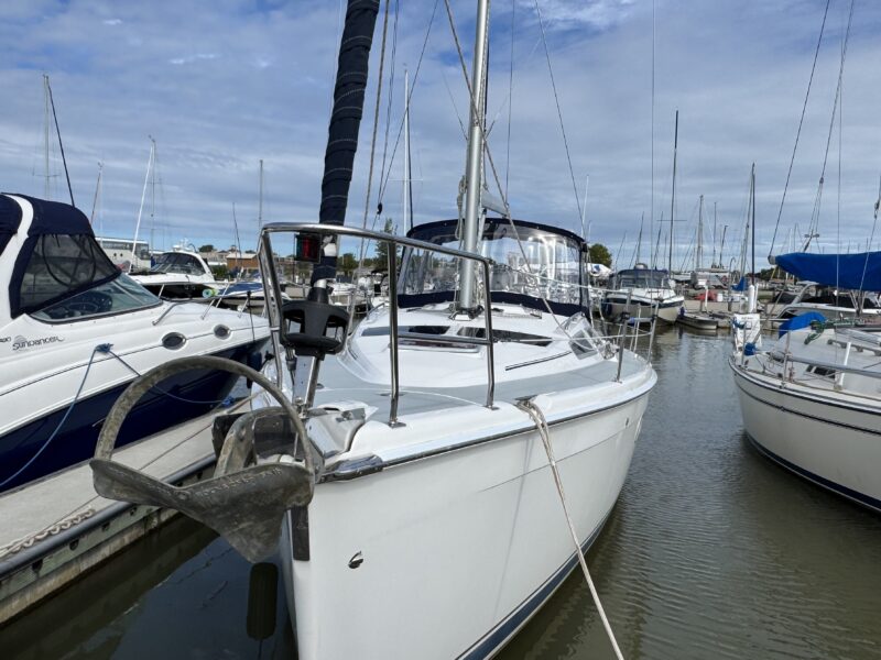 2009 Hunter 36