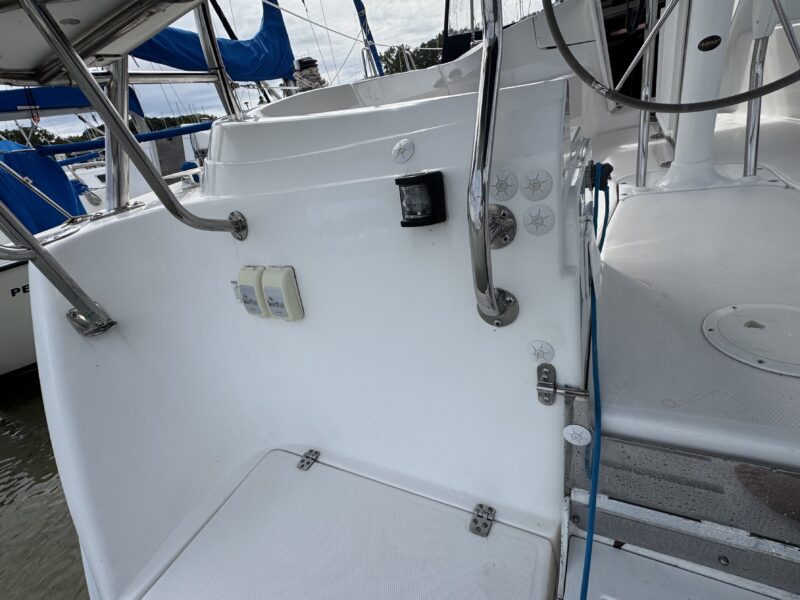 2009 Hunter 36