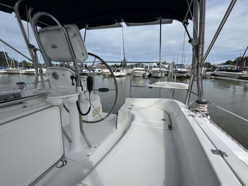 2009 Hunter 36