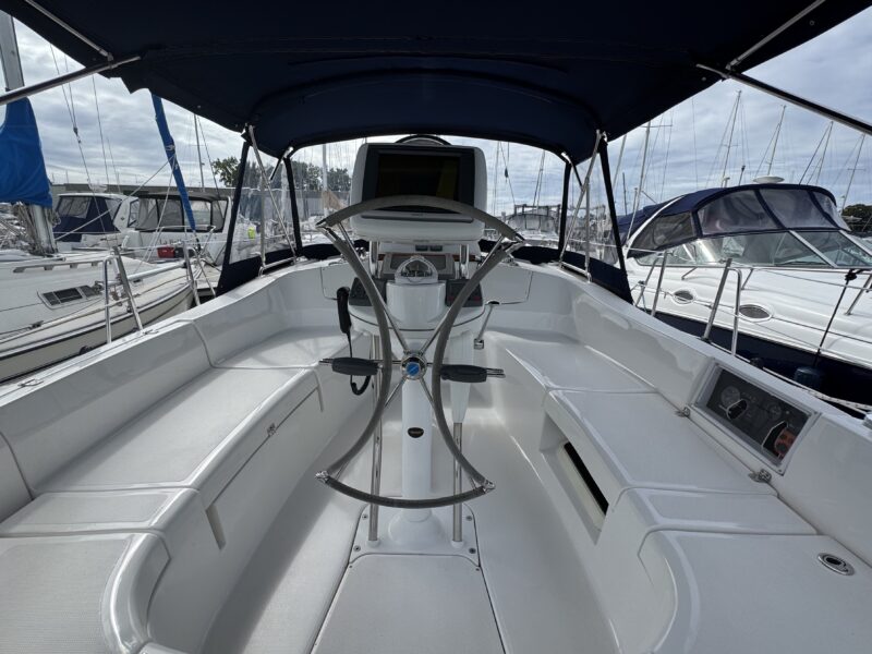 2009 Hunter 36