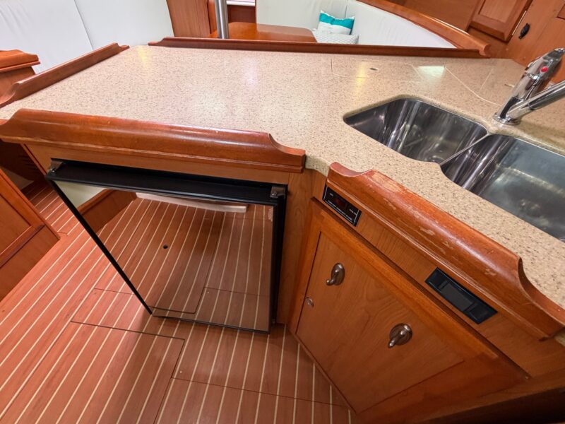 2009 Hunter 36