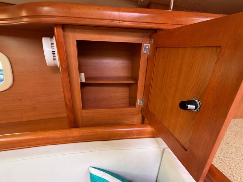 2009 Hunter 36