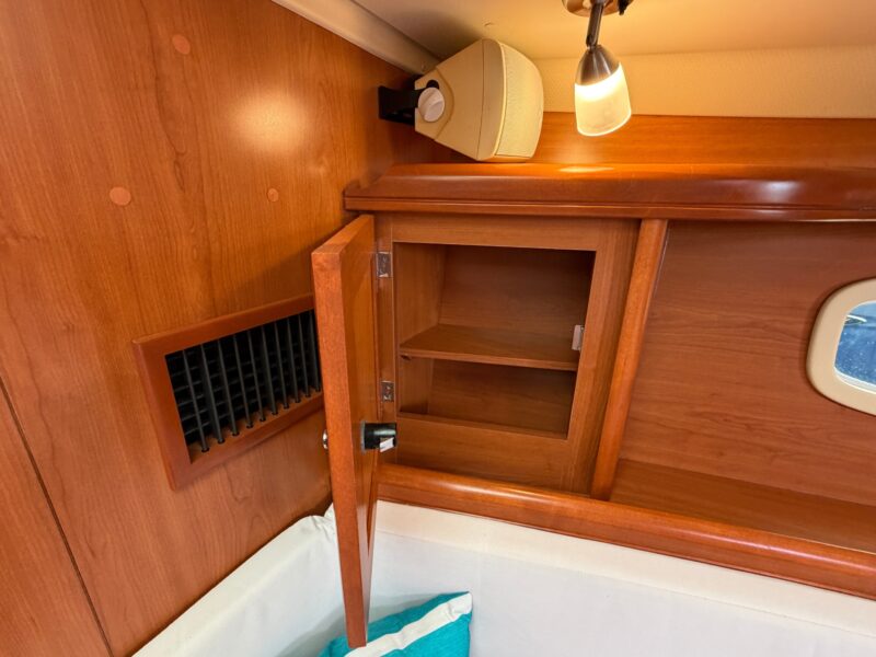 2009 Hunter 36