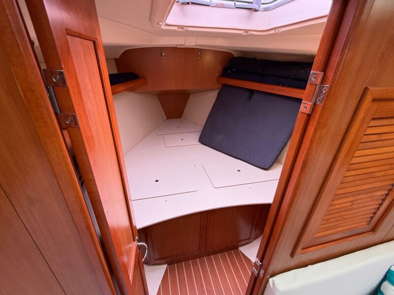2009 Hunter 36