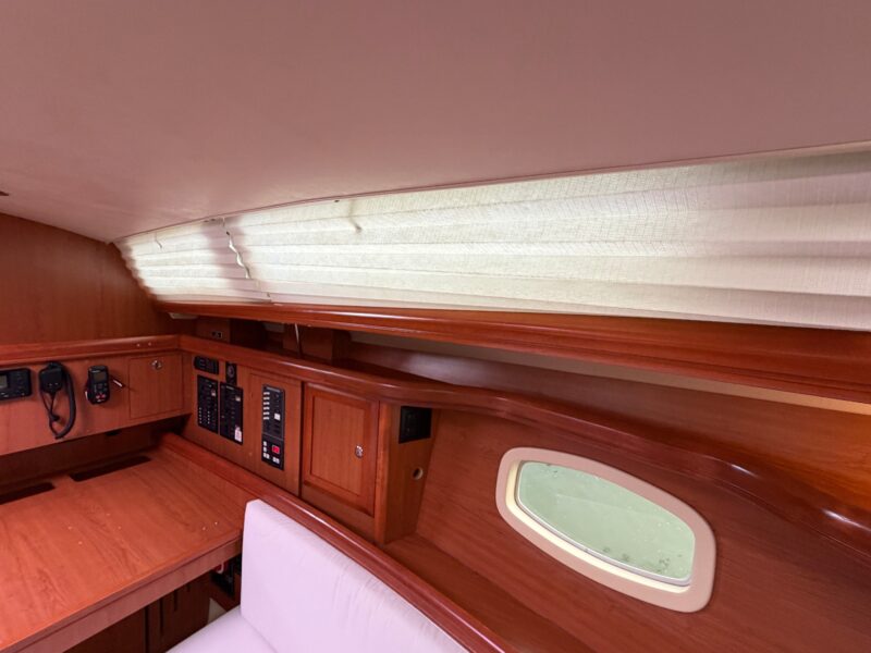 2009 Hunter 36