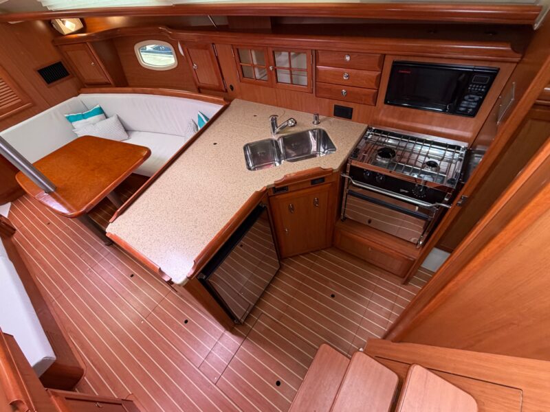 2009 Hunter 36
