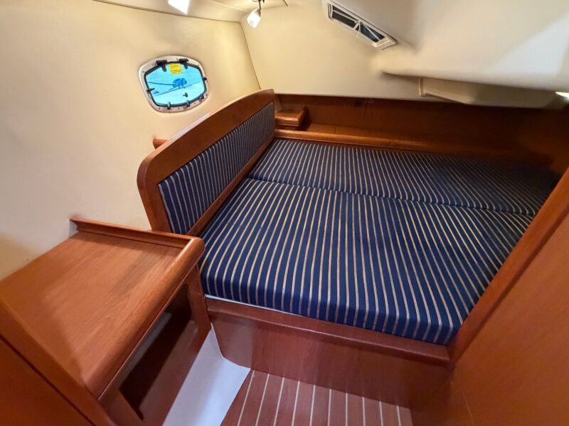 2009 Hunter 36