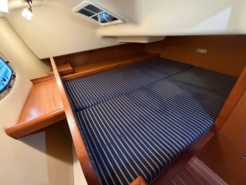 2009 Hunter 36