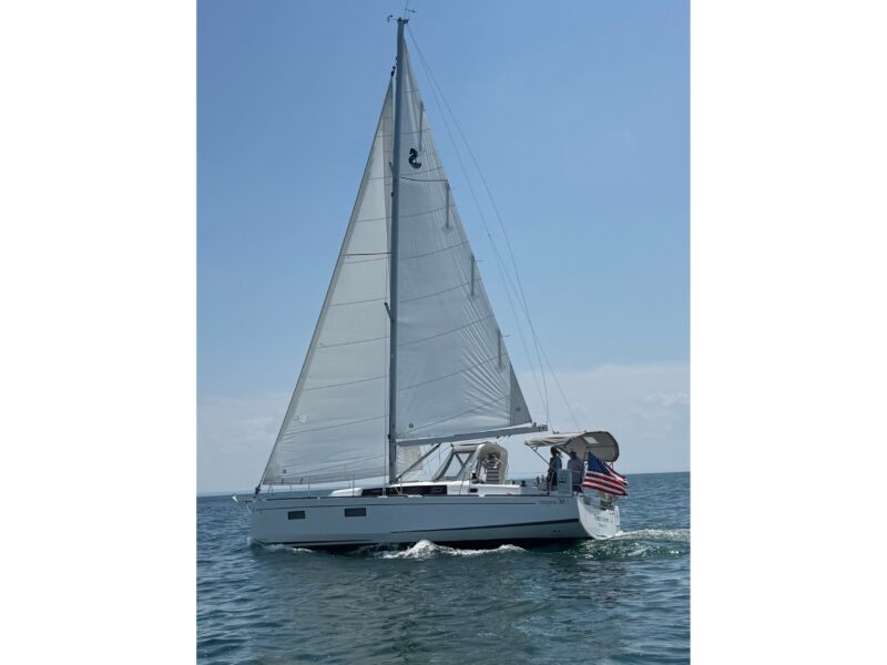 2018 Beneteau Oceanis 38.1