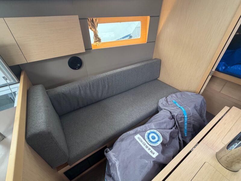 2018 Beneteau Oceanis 38.1