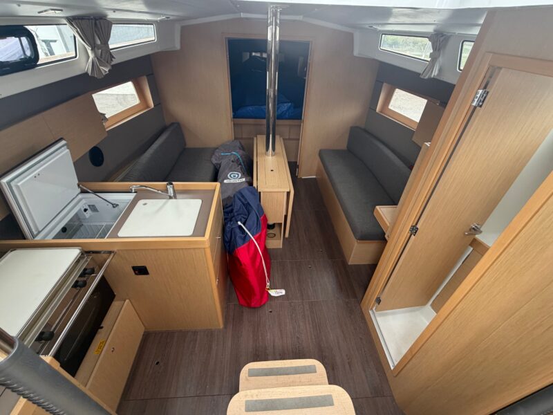 2018 Beneteau Oceanis 38.1