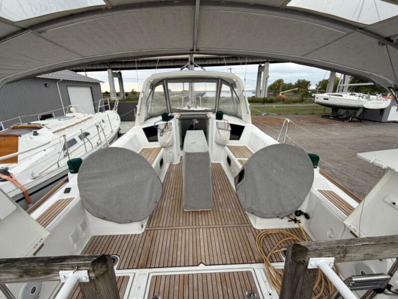 2018 Beneteau Oceanis 38.1