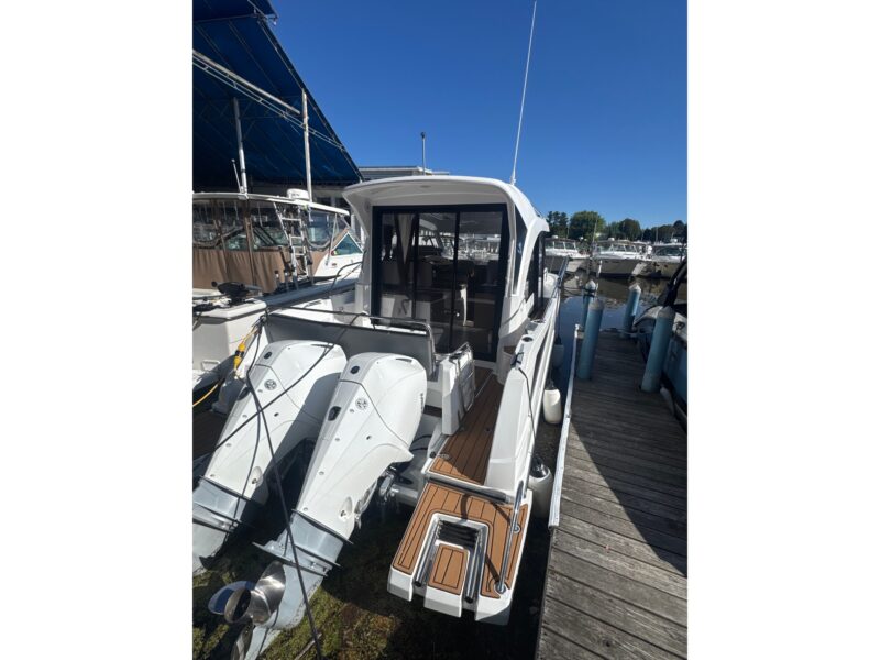 2023 Beneteau Antares 9