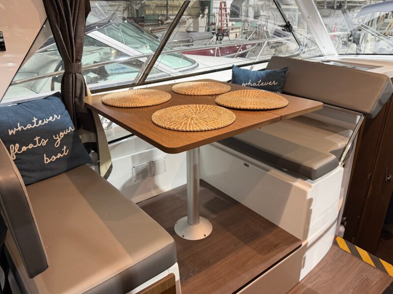 2023 Beneteau Antares 9