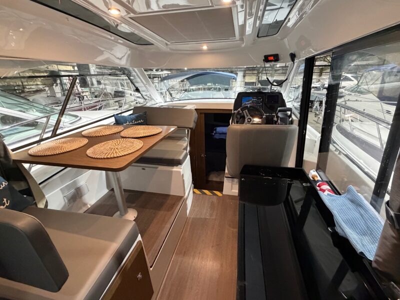 2023 Beneteau Antares 9