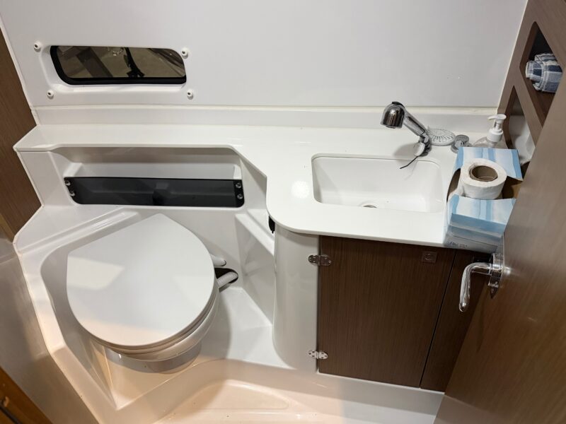 2023 Beneteau Antares 9