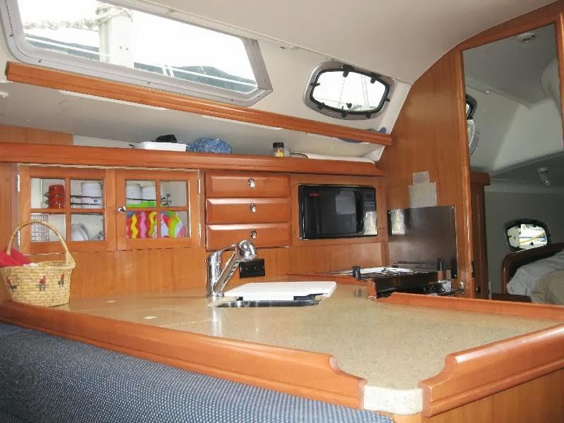 2008 Hunter 36