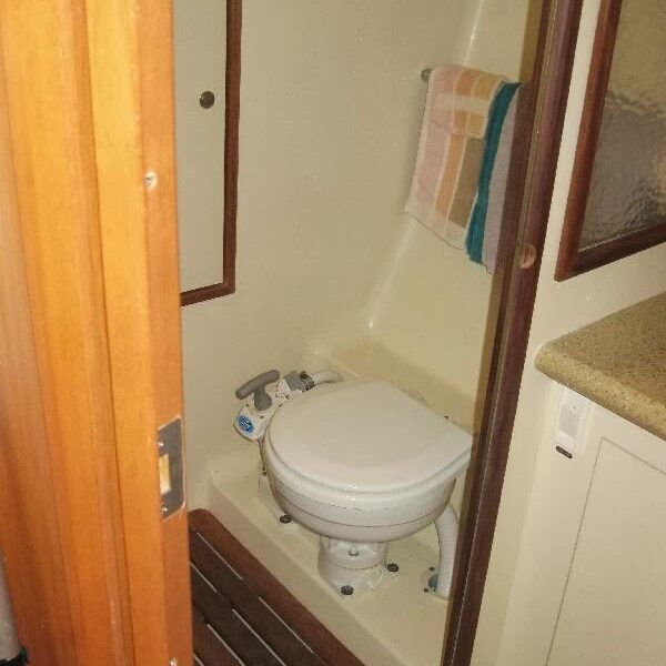 2008 Hunter 36